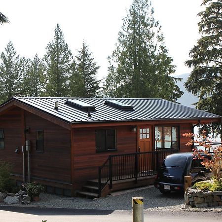 Tilby'S Rainbow Cottage Port Renfrew Exterior foto