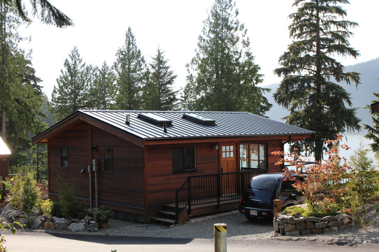 Tilby'S Rainbow Cottage Port Renfrew Exterior foto